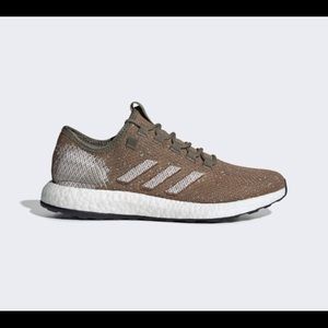 🚨Adidas PureBoost Running Sneaker